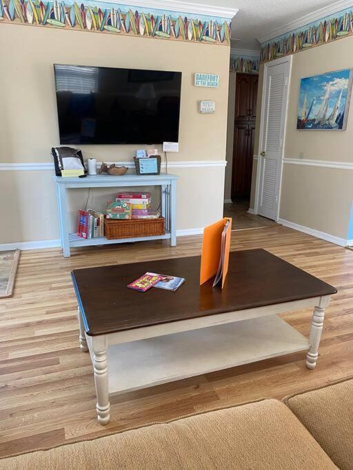 Beach Breeze 3, Pet Friendly, Walking Distance To Atlantic Ocean Free Parking Myrtle Beach Extérieur photo