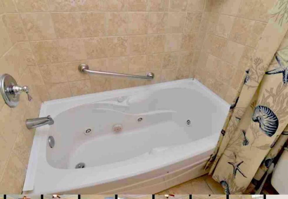 Beach Breeze 3, Pet Friendly, Walking Distance To Atlantic Ocean Free Parking Myrtle Beach Extérieur photo